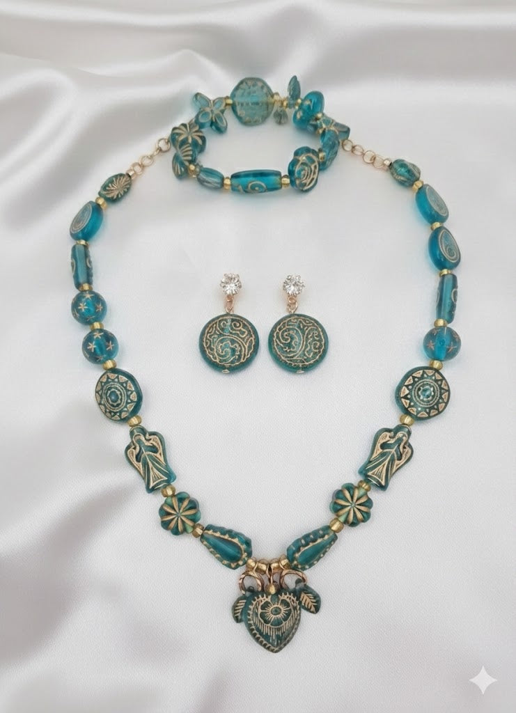 Evergreen Aura Three-Piece Jewellery Set