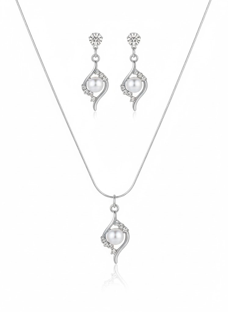 Luxe Encore Pearl & Rhinestone Necklace Set