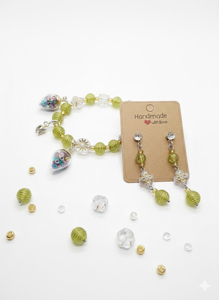 Playbill Pop Charm Bracelet & Earring Set